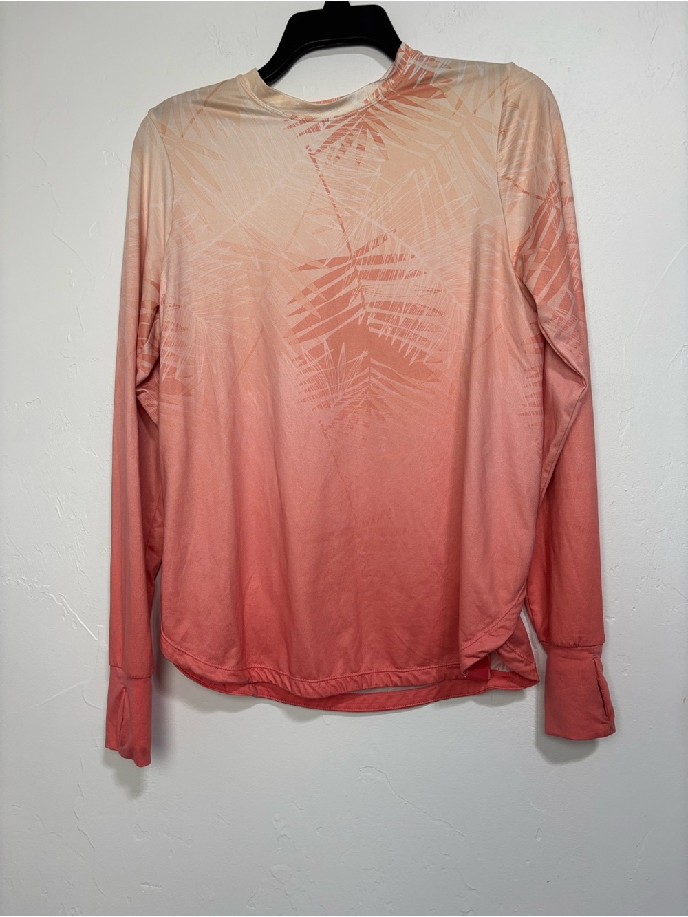 Realtree Fishing Men's Small Crew Neck Long Sleeve Performance Tee Thumbholes